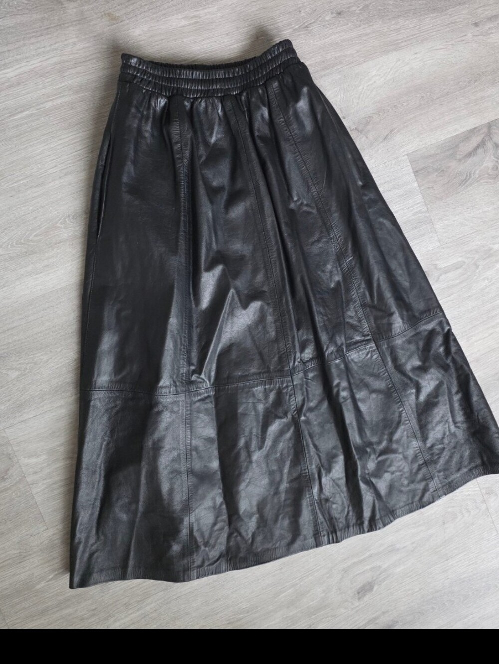 Laurice genuine leather construction Midi A-line silhouette M